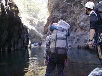 2004taiwan18.jpg (27493 �o�C�g)