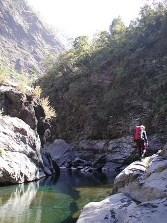 2004taiwan21.jpg (42290 �o�C�g)