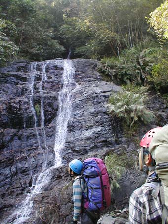 2004taiwan36a.jpg (57296 �o�C�g)