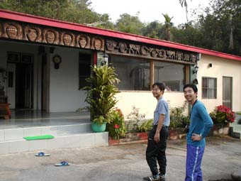 2004taiwan43.jpg (27462 �o�C�g)