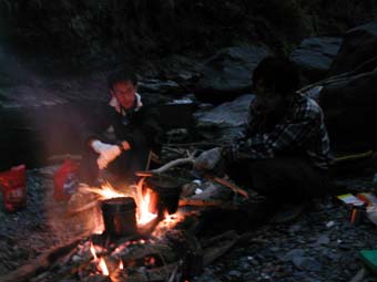 2004tiwan6.jpg (18762 �o�C�g)